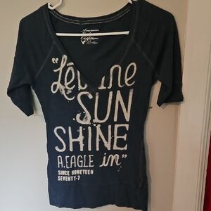 American Eagle Outfitters Deep Blue Graphic Fitted Tee